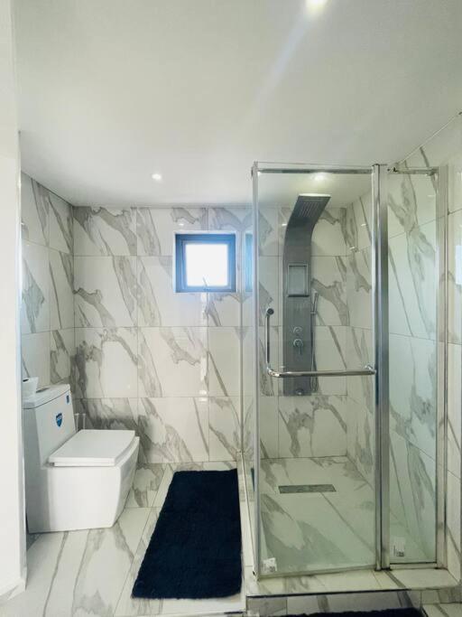 Cozy 3-bedroom Townhouse, 10mins Walk To - Rv6 Grand Baie