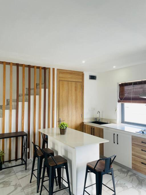 Appartamento Cozy 3-bedroom Townhouse, 10mins Walk To - Rv6